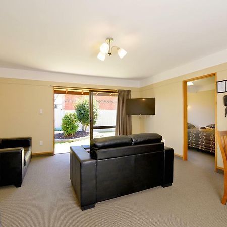 Mosgiel Regency Motel Экстерьер фото